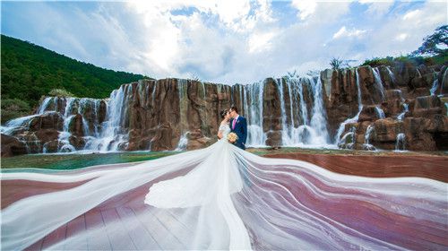 記錄下云南麗江藍月谷蜜月旅行婚紗照,一生最美最瀟灑的時刻, 只因你在